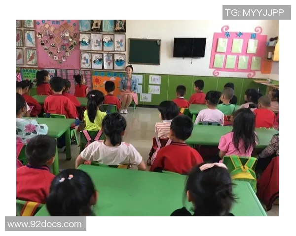 足球场上的璀璨星光揭秘那些踢足球明星的精彩瞬间与背后故事 足球场上的璀璨星光揭秘那些踢足球明星的精彩瞬间与背后故事