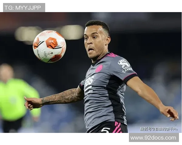 足球明星意难平cp的情感纠葛与赛场传奇背后的故事揭秘 足球明星意难平cp的情感纠葛与赛场传奇背后的故事揭秘