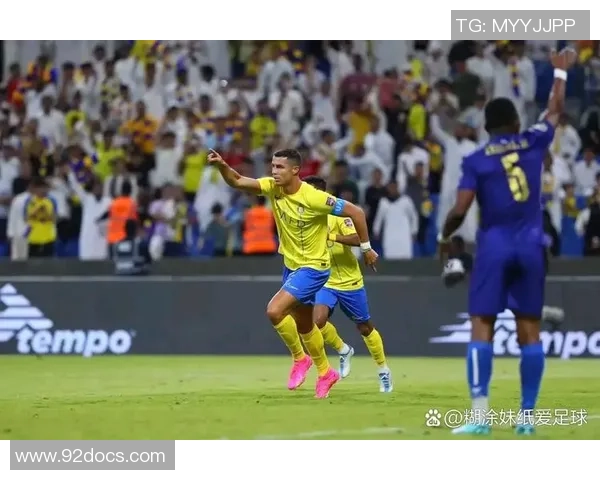 足球明星挑战踢瓶子精彩瞬间集锦视频分享 足球明星挑战踢瓶子精彩瞬间集锦视频分享